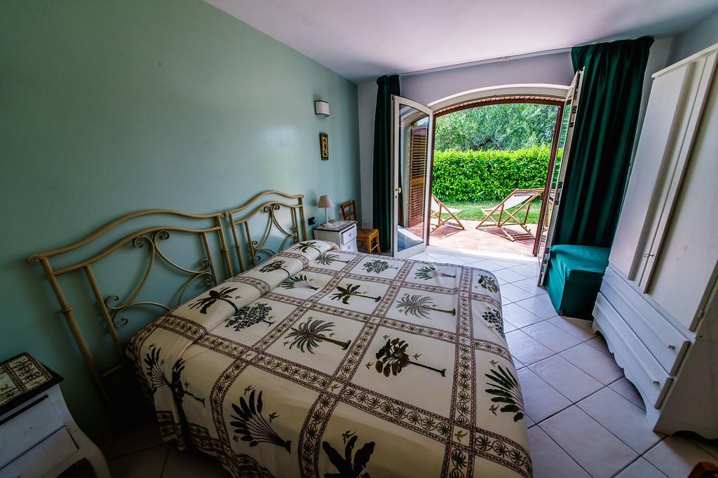 Bed and Breakfast Donnasilia Палинуро Экстерьер фото