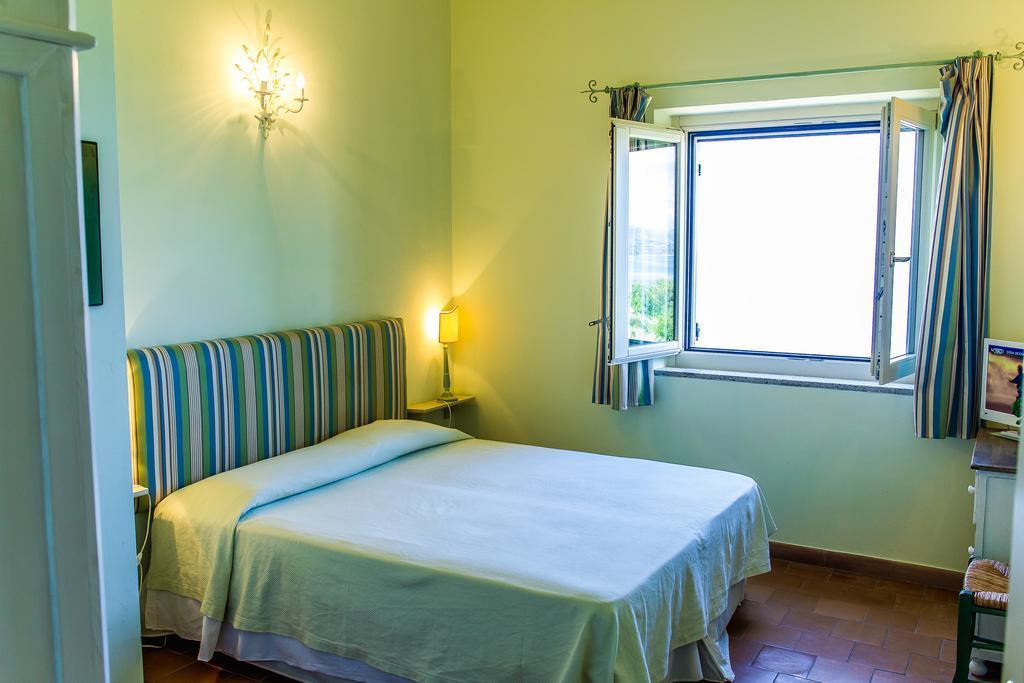Bed and Breakfast Donnasilia Палинуро Экстерьер фото