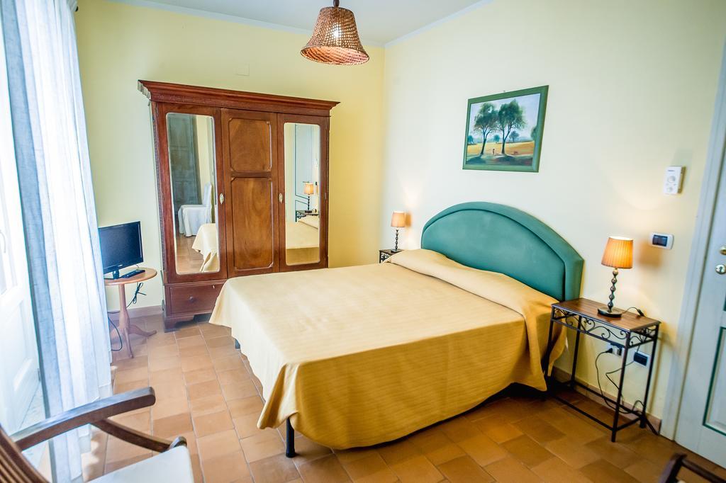 Bed and Breakfast Donnasilia Палинуро Экстерьер фото