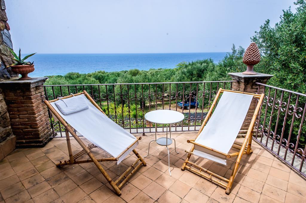 Bed and Breakfast Donnasilia Палинуро Экстерьер фото
